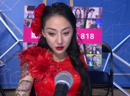 王金金超负荷练习累瘫半睡半醒