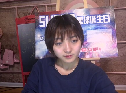 强东玥偏爱女超人拯救世界