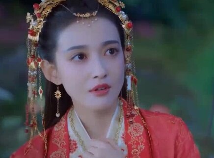 百灵潭 越南语版 1集