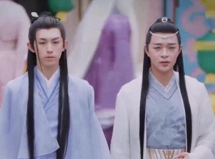 百灵潭 越南语版 15集