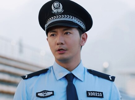 学警旋风 1集