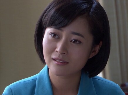 女村长 19集