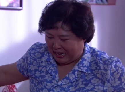 女村长 10集