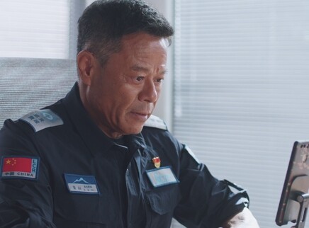 追光者 38集